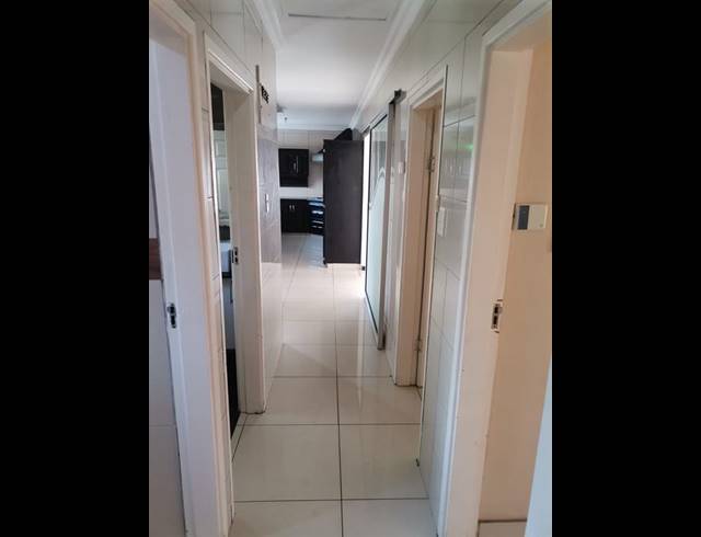 4 BEDROOM HOUSE FOR SALE IN SHALLCROSS